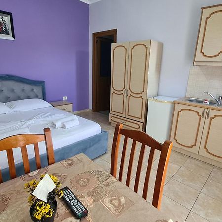 Villa Reshat Caca Ксамил Екстериор снимка