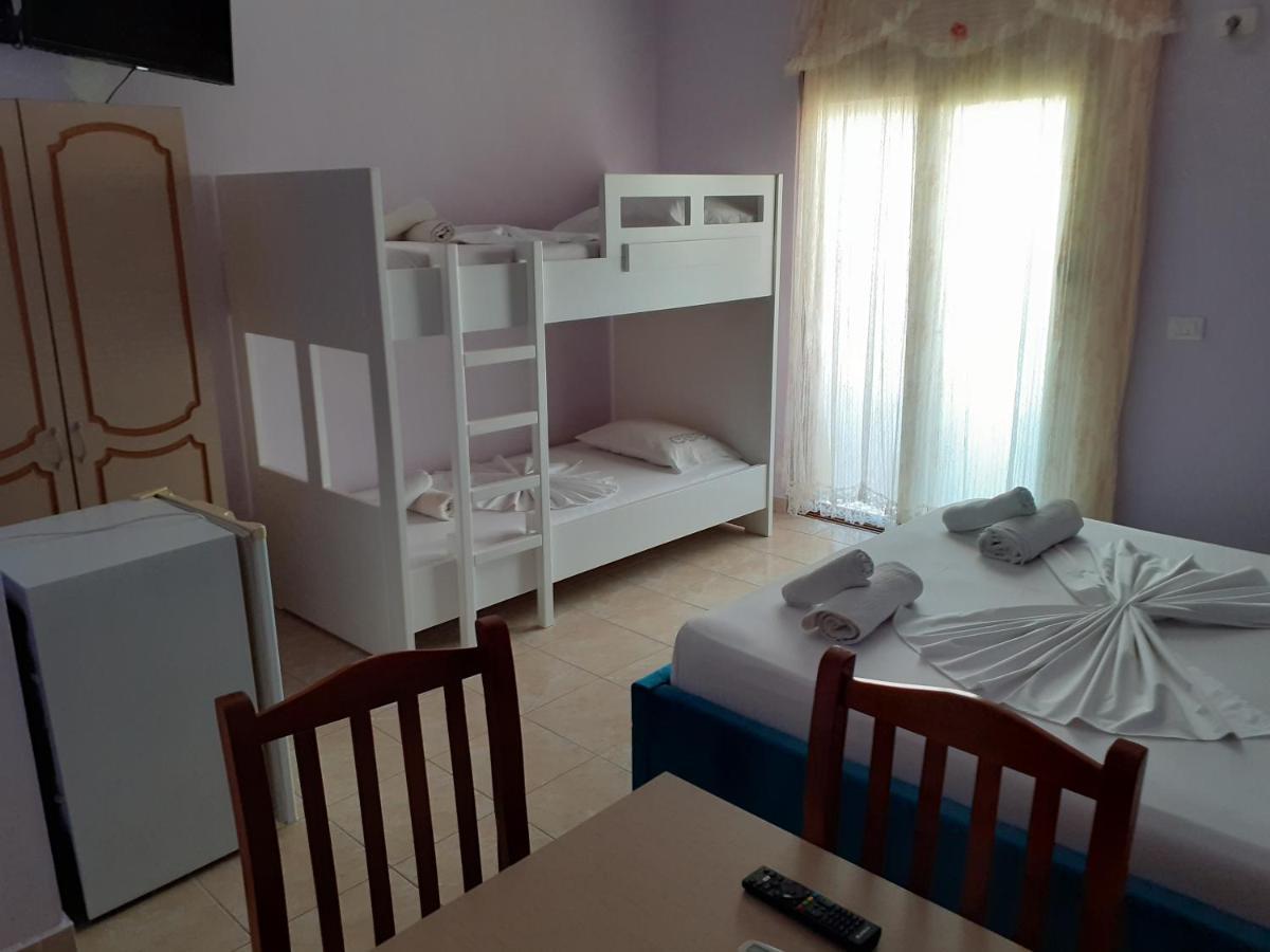 Villa Reshat Caca Ксамил Екстериор снимка