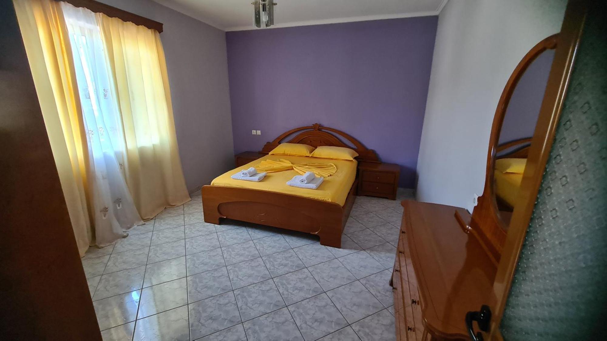 Villa Reshat Caca Ксамил Екстериор снимка