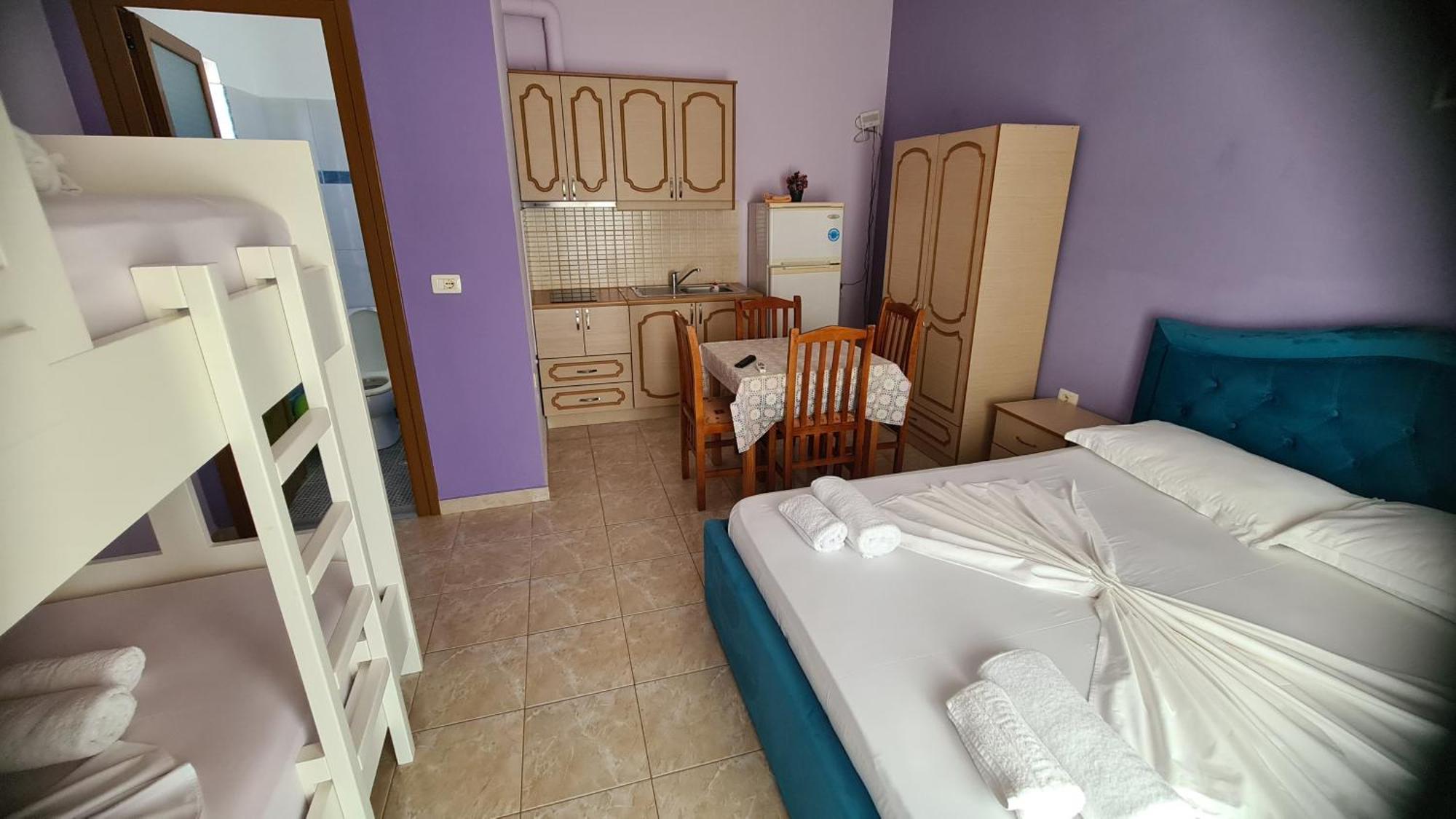 Villa Reshat Caca Ксамил Екстериор снимка